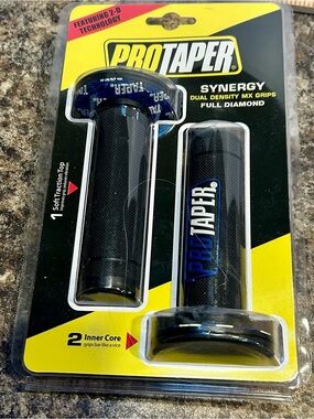 Synergy Black Motorcycle Handlebar Grips